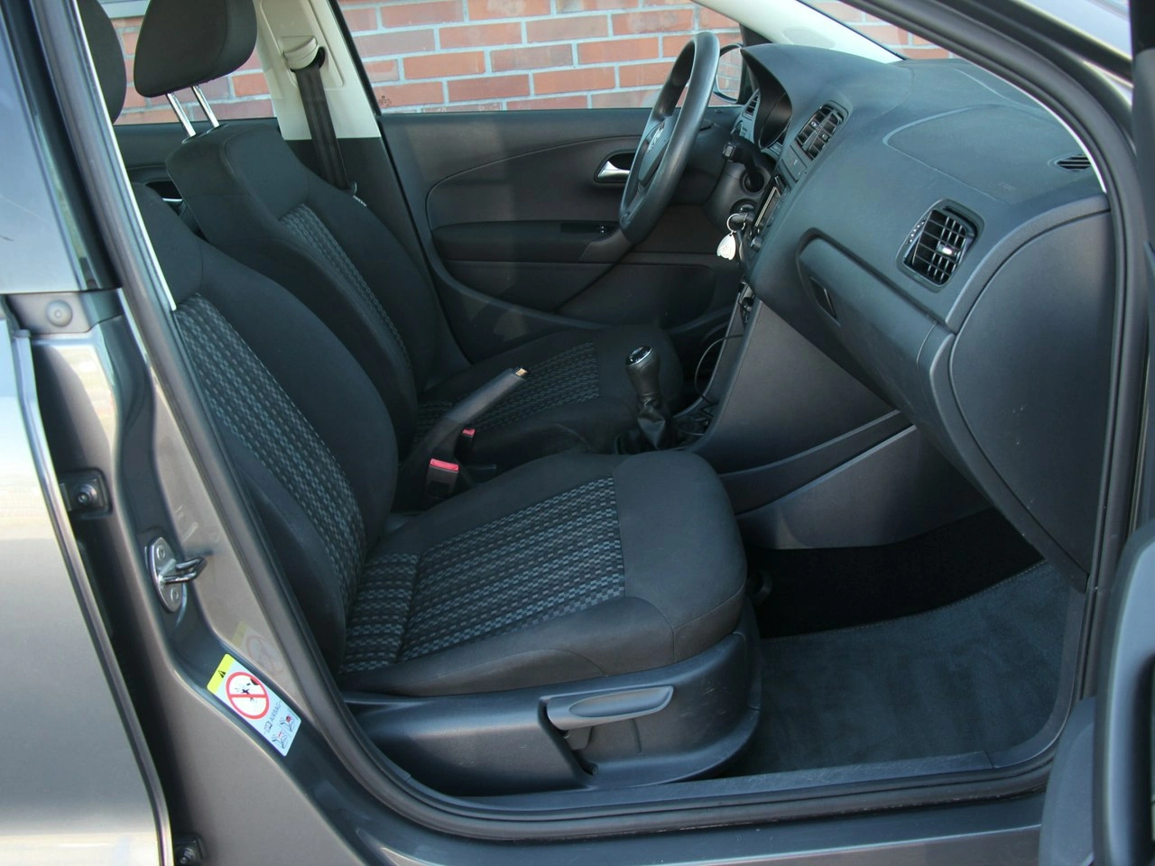 Volkswagen Polo - Zdjęcie 37