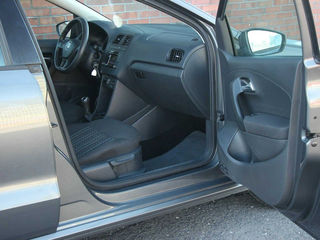 Volkswagen Polo - Zdjęcie 29