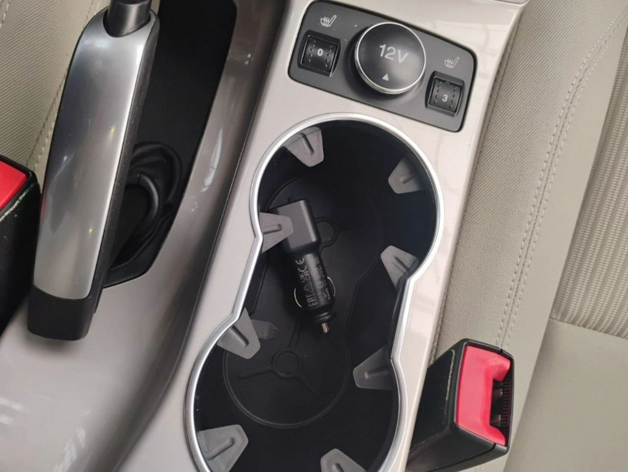 Ford C-MAX - Zdjęcie 11