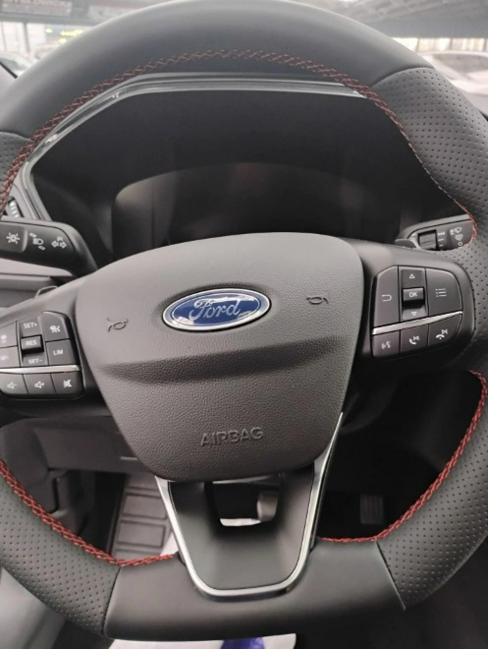 Ford Kuga - Zdjęcie 6