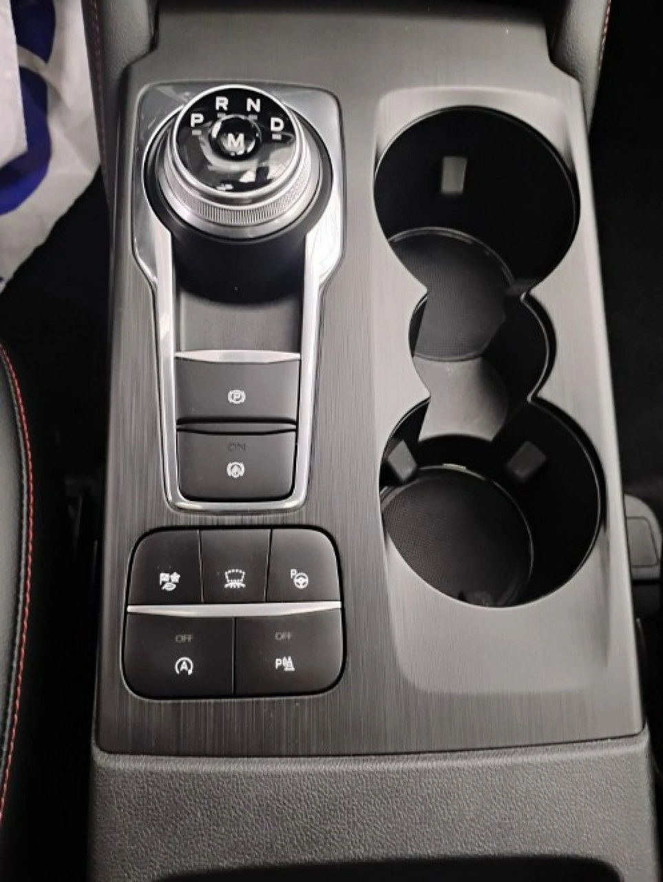 Ford Kuga - Zdjęcie 10