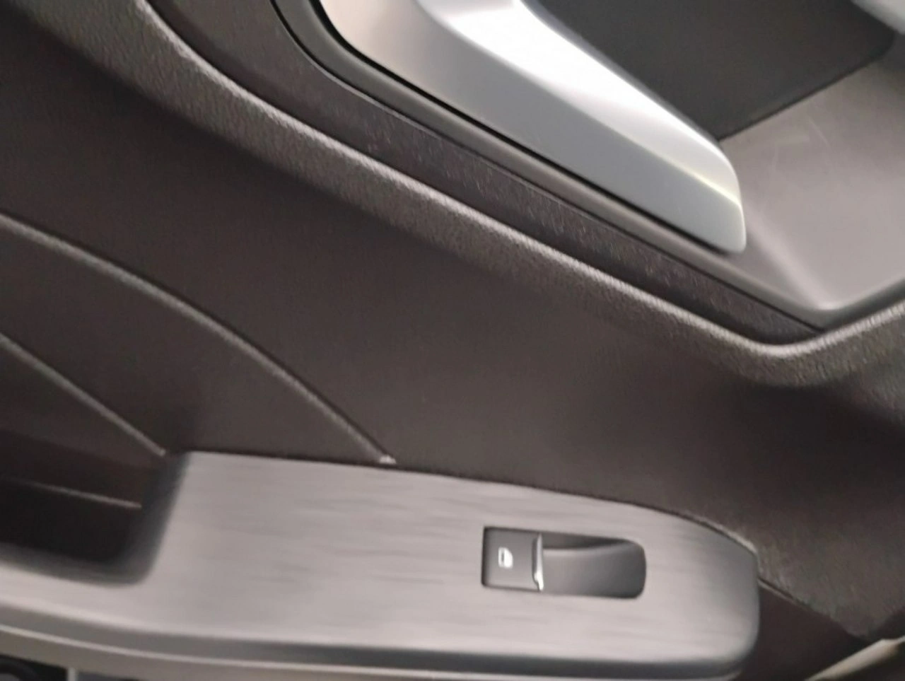 Ford Kuga - Zdjęcie 16