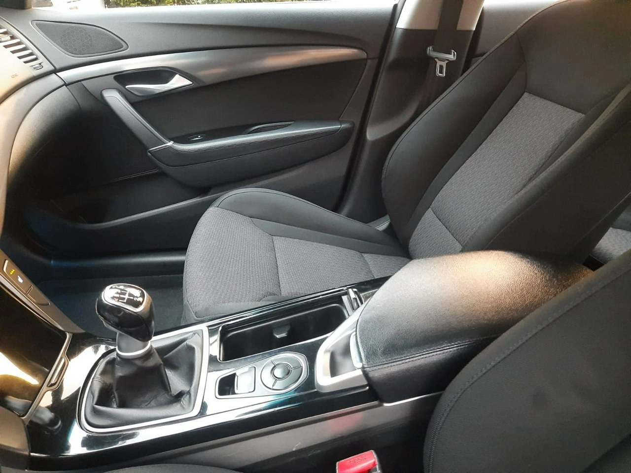 Hyundai i40 - Zdjęcie 22