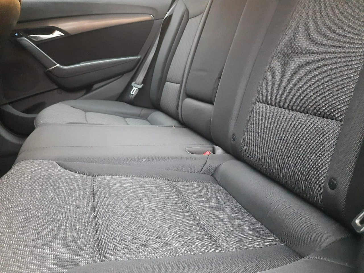 Hyundai i40 - Zdjęcie 27