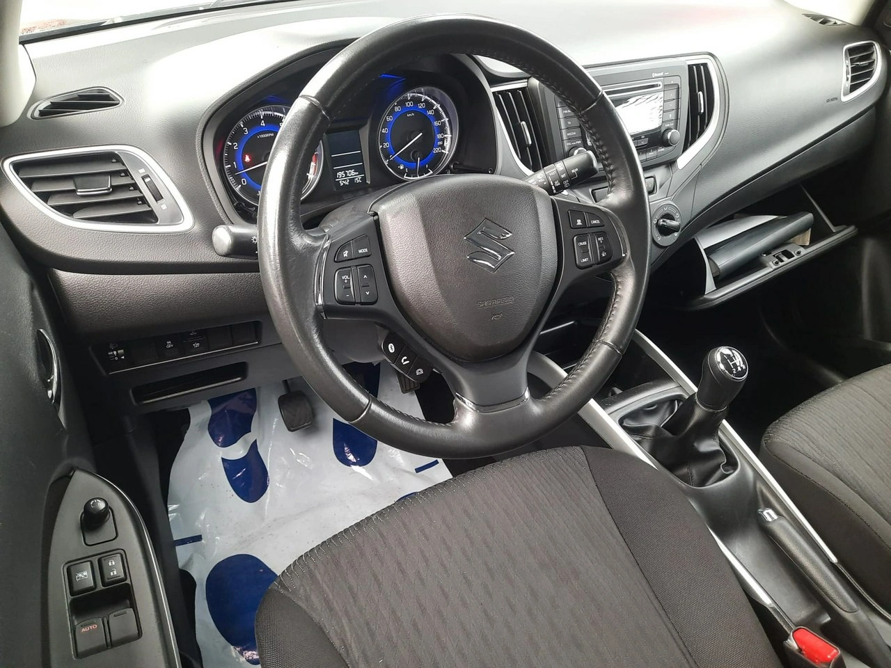 Suzuki Baleno - Zdjęcie 15