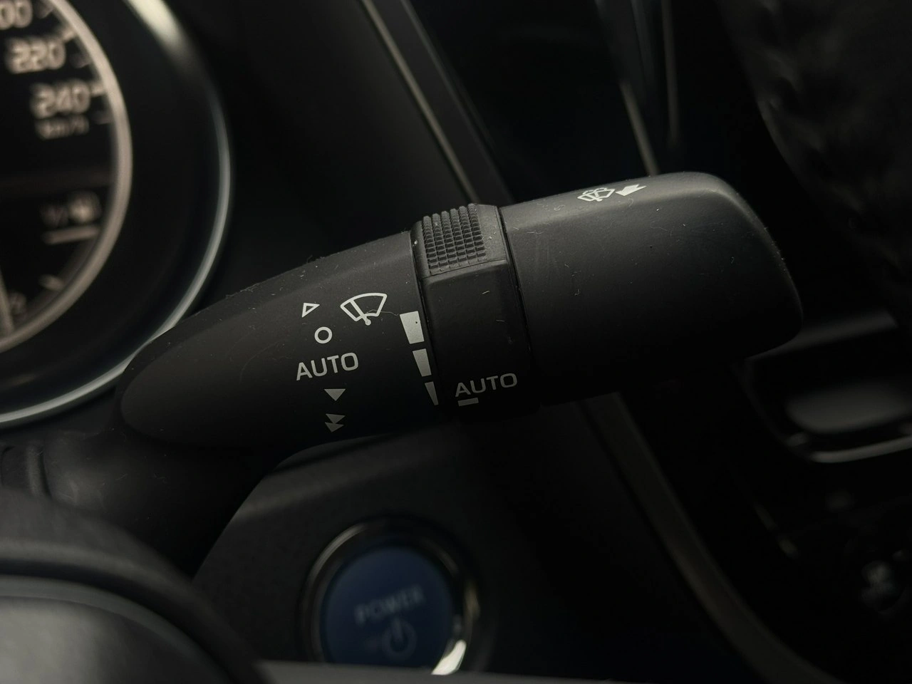 Toyota Camry - Zdjęcie 29