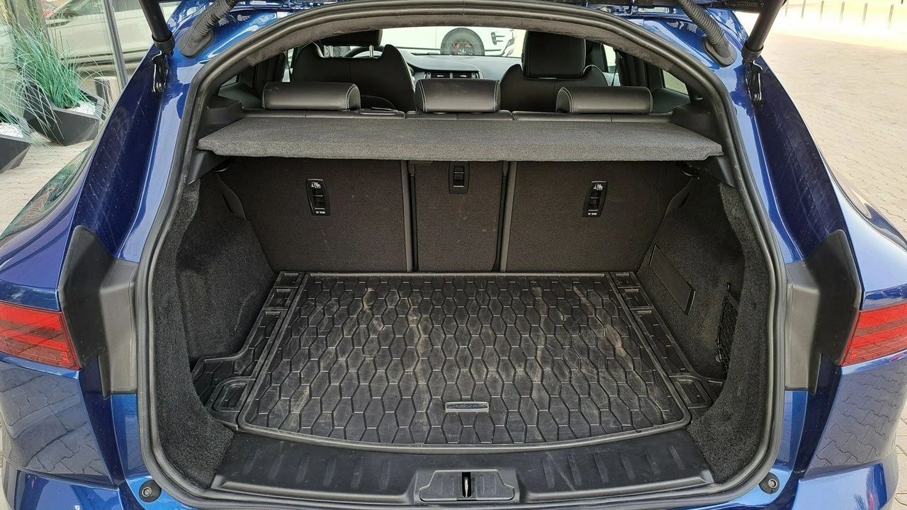 Jaguar E-Pace - Zdjęcie 36