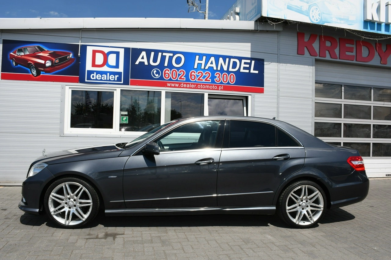Mercedes E 220 - Zdjęcie 11