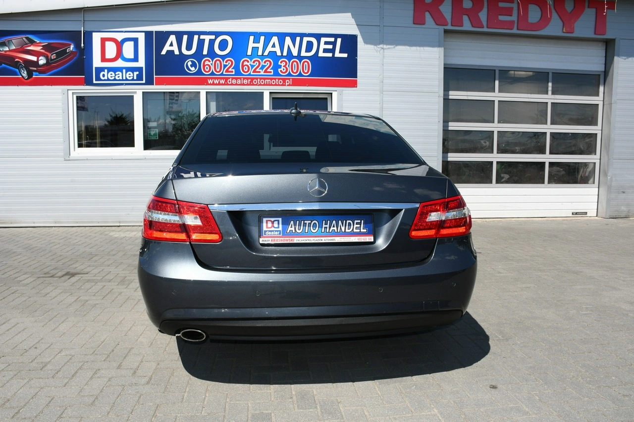 Mercedes E 220 - Zdjęcie 12