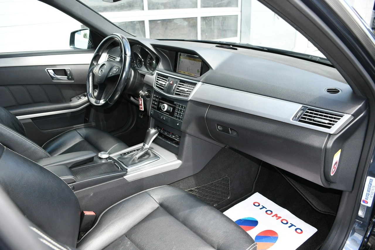 Mercedes E 220 - Zdjęcie 24