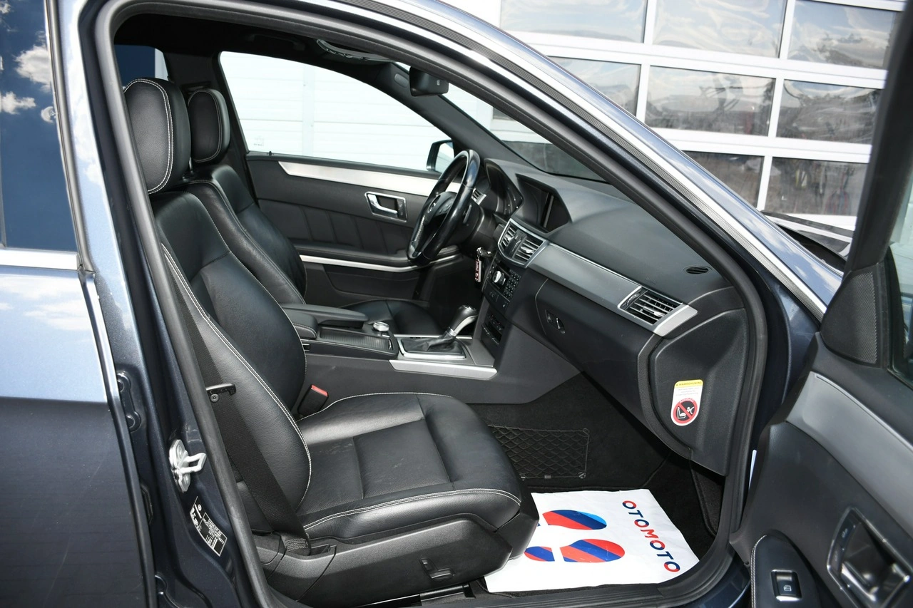 Mercedes E 220 - Zdjęcie 26
