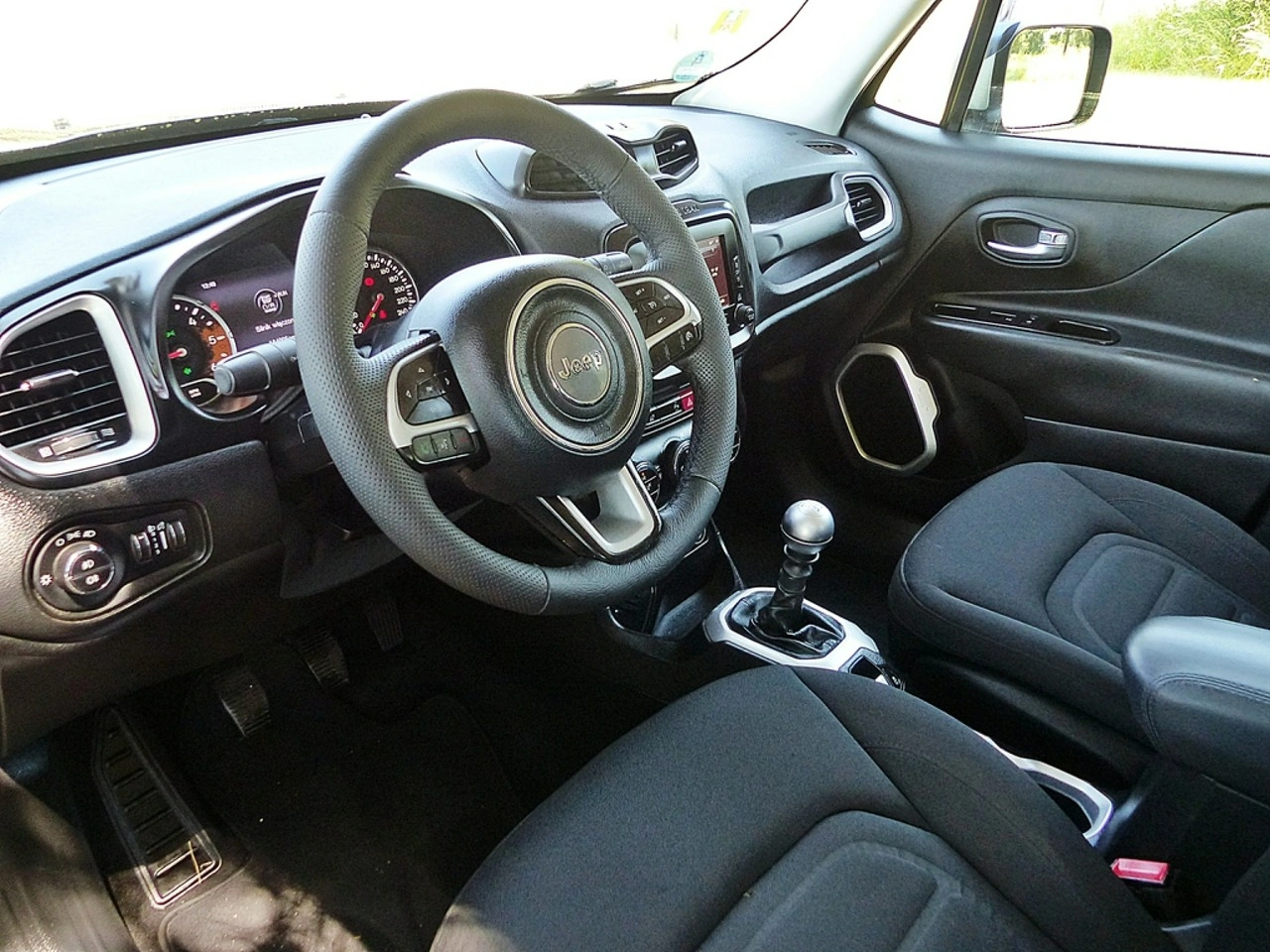 Jeep Renegade - Zdjęcie 17