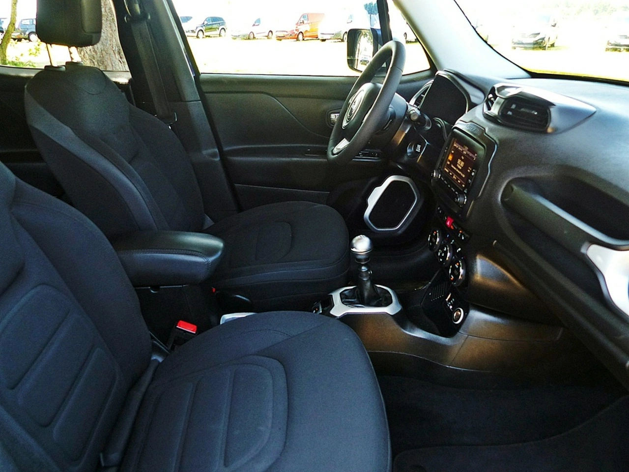 Jeep Renegade - Zdjęcie 24