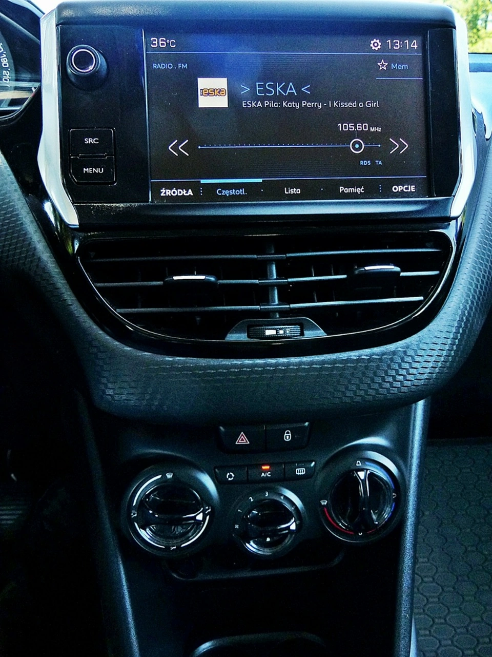 Peugeot 2008 - Zdjęcie 30