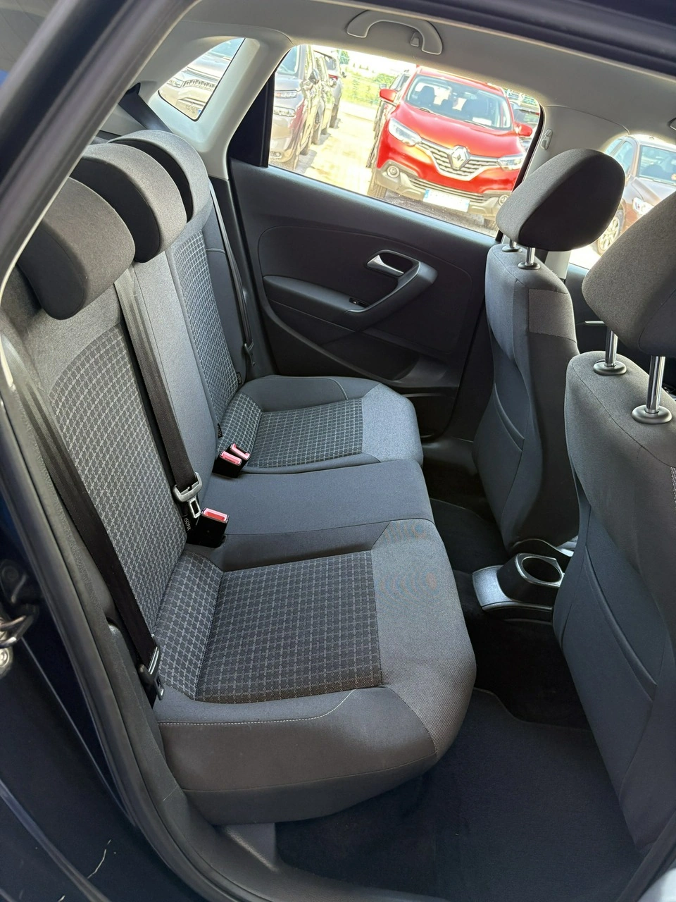 Volkswagen Polo - Zdjęcie 14