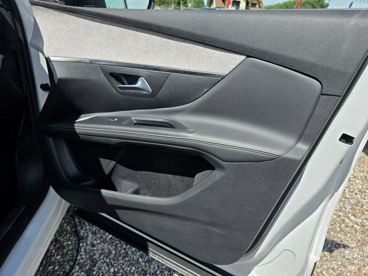 Peugeot 5008 - Zdjęcie 30