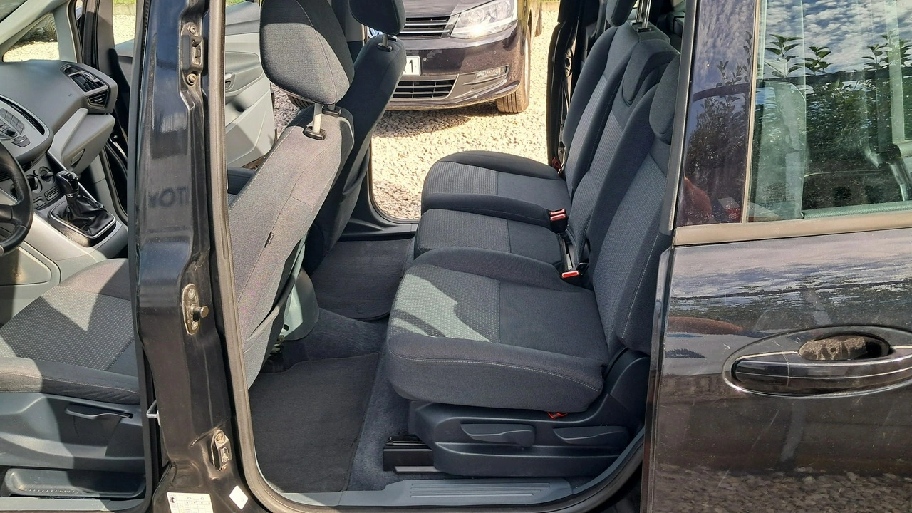 Ford Grand C-MAX - Zdjęcie 17