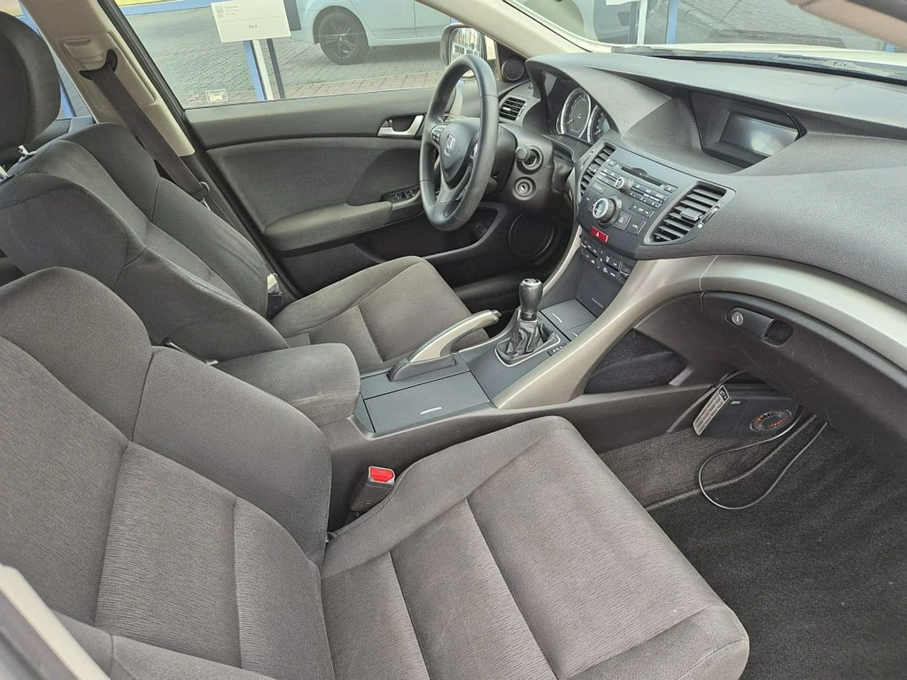 Honda Accord - Zdjęcie 15