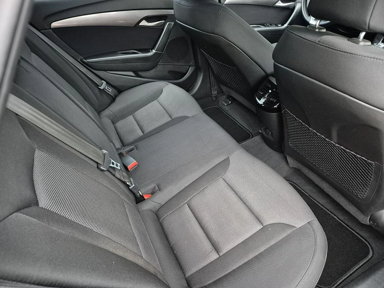 Hyundai i40 - Zdjęcie 24