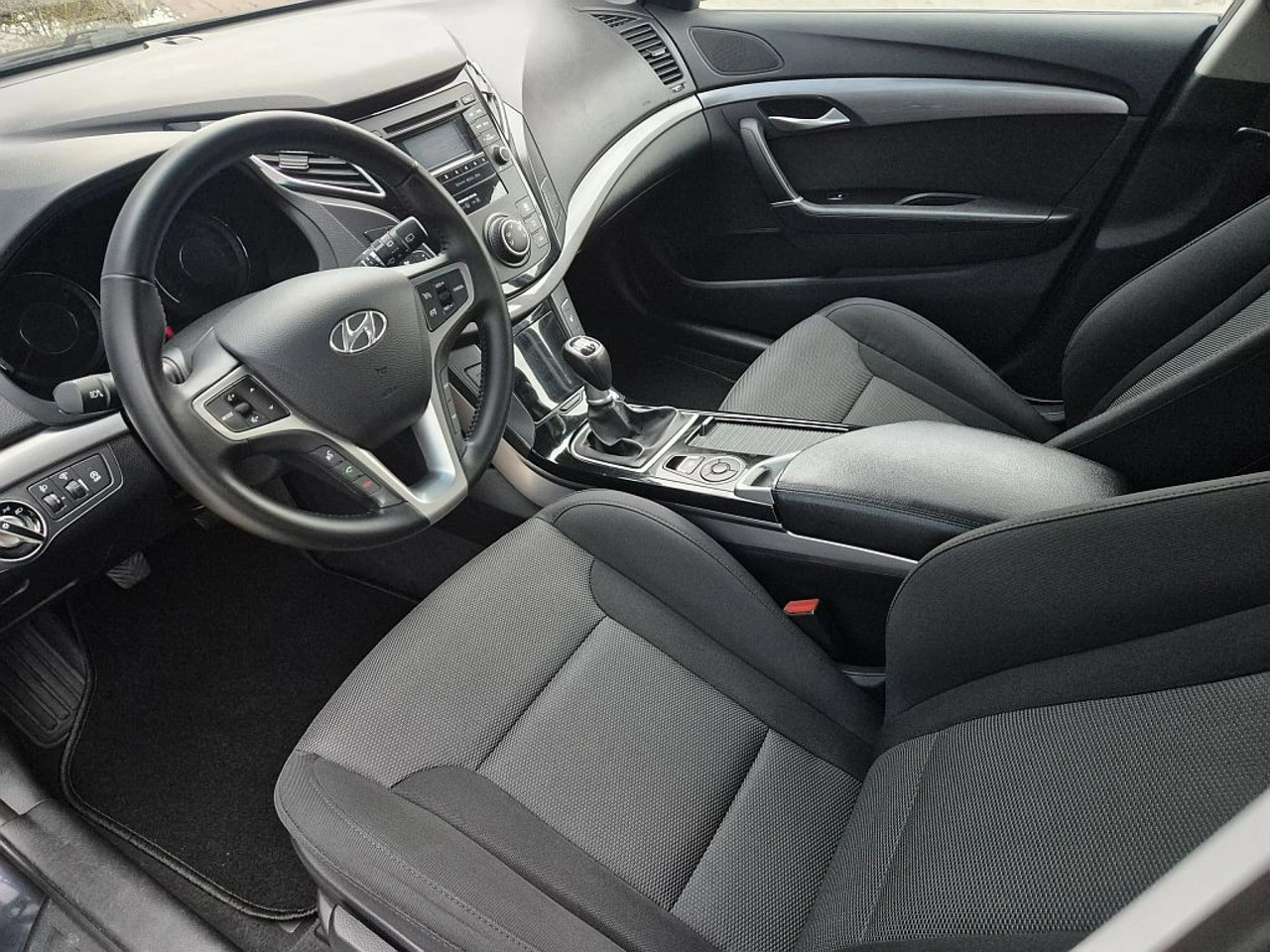 Hyundai i40 - Zdjęcie 4