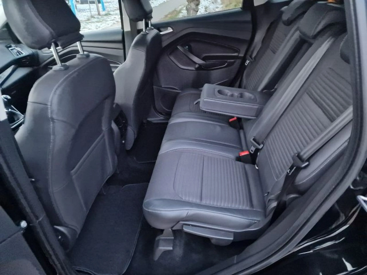 Ford Kuga - Zdjęcie 18