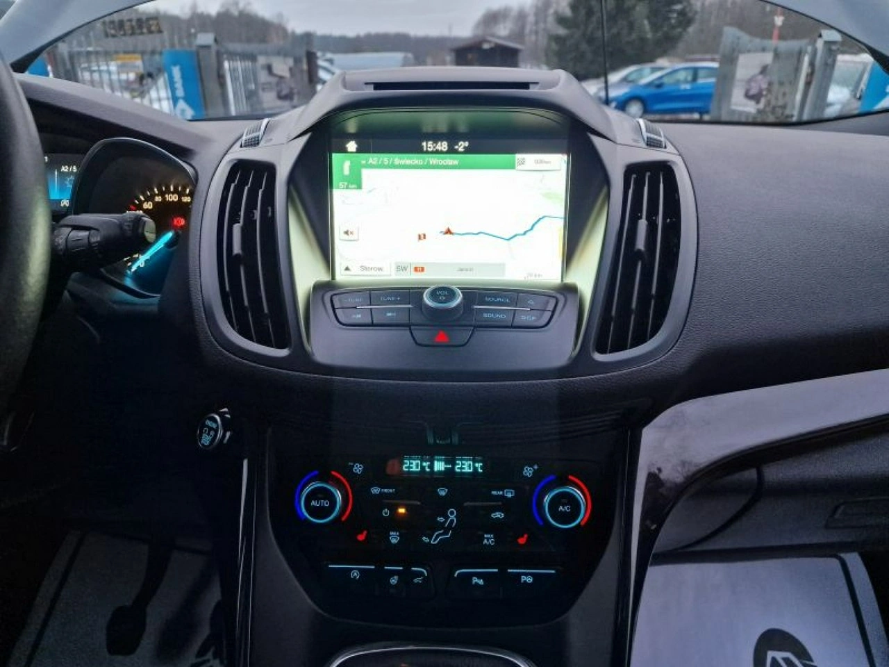 Ford Kuga - Zdjęcie 24