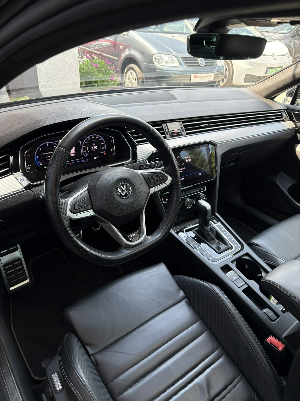 Volkswagen Passat - Zdjęcie 12