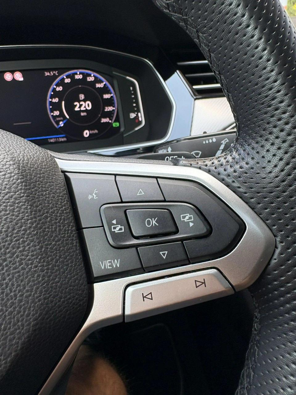 Volkswagen Passat - Zdjęcie 25