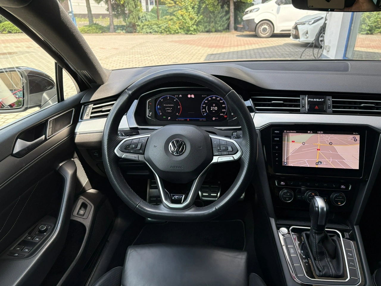 Volkswagen Passat - Zdjęcie 21