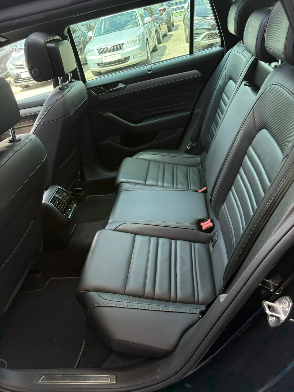 Volkswagen Passat - Zdjęcie 16