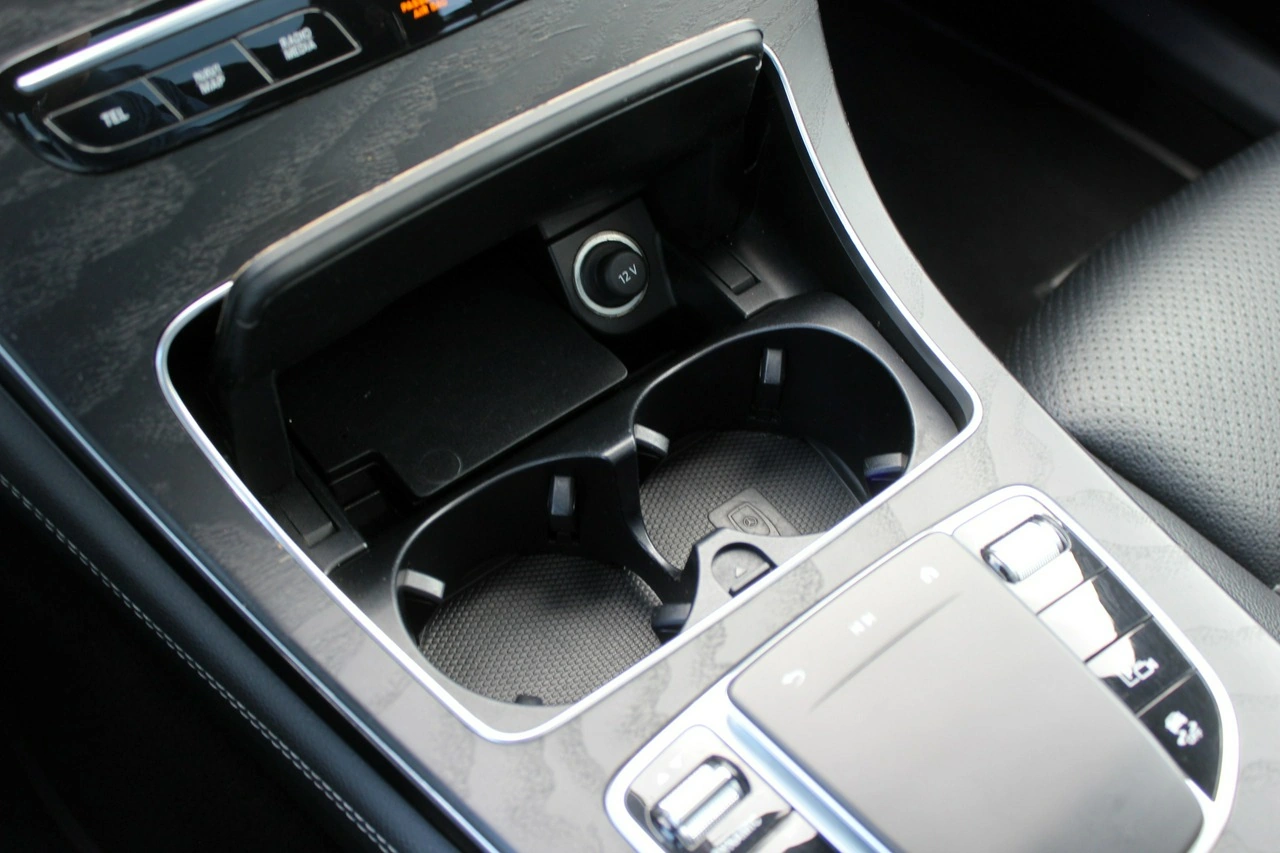 Mercedes GLC 300 - Zdjęcie 36