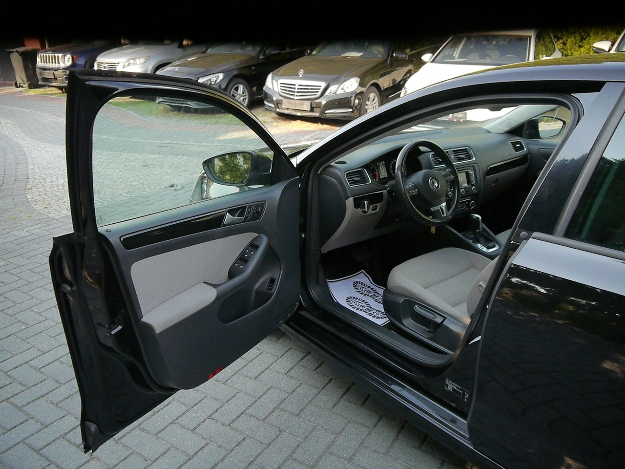 Volkswagen Jetta - Zdjęcie 35