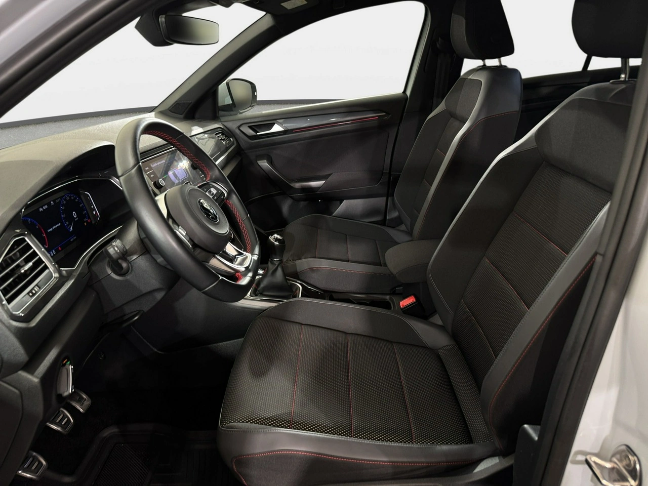 Volkswagen T-Roc - Zdjęcie 11