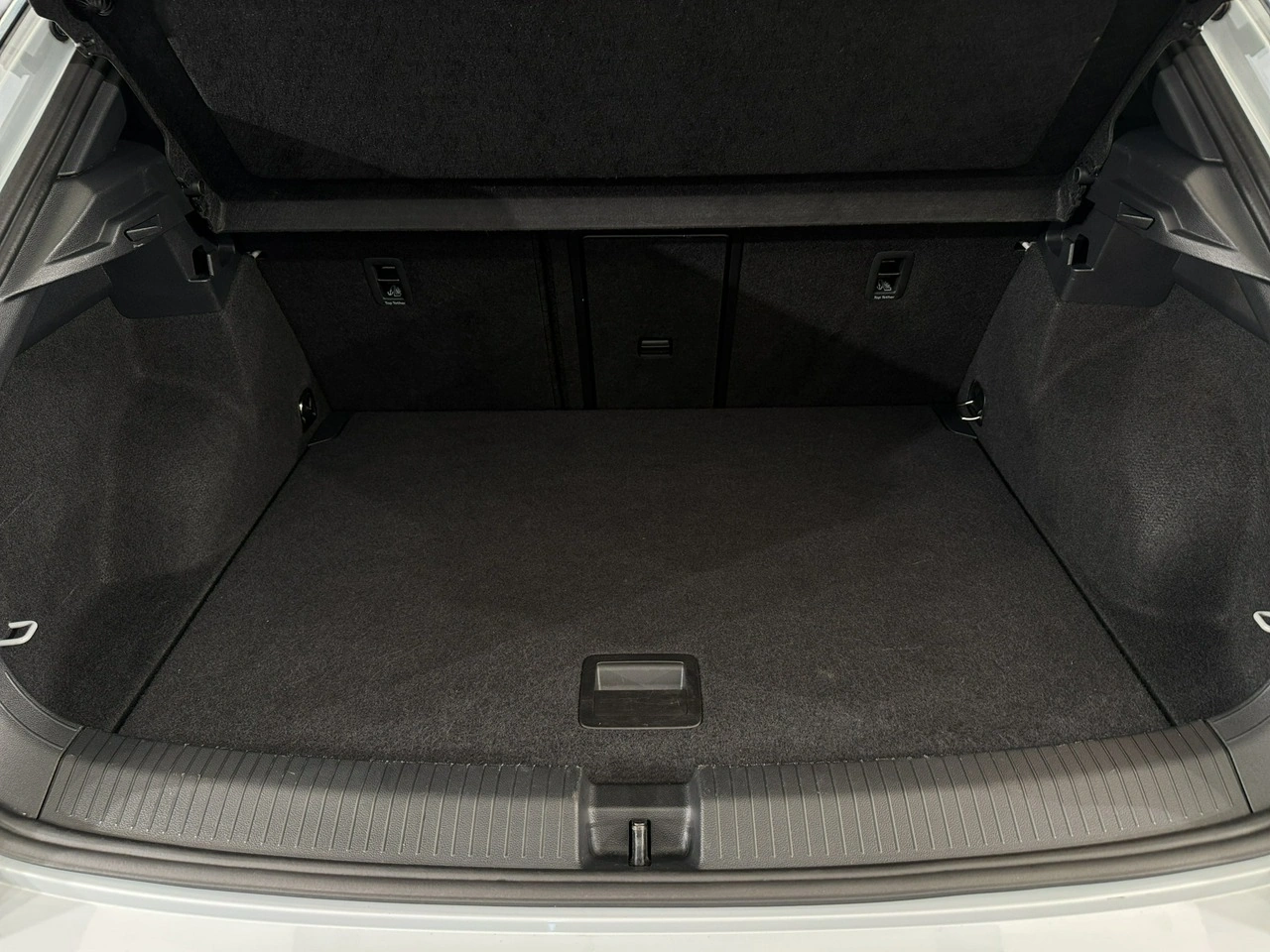 Volkswagen T-Roc - Zdjęcie 13