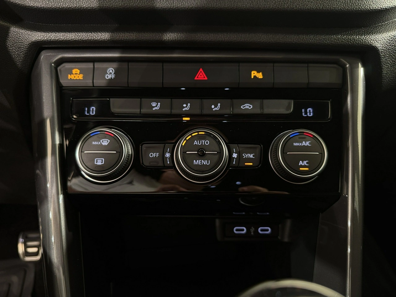 Volkswagen T-Roc - Zdjęcie 22