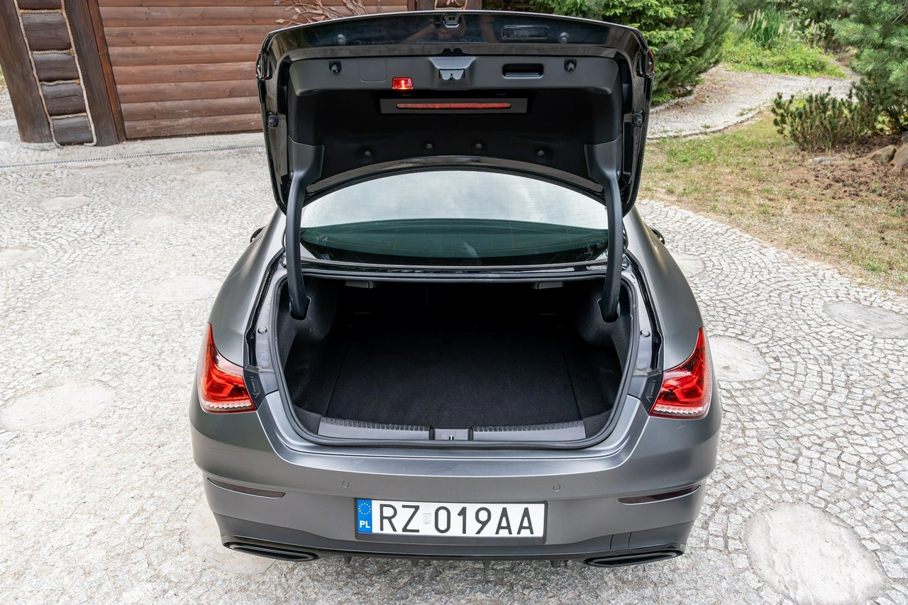 Mercedes CLA 180 - Zdjęcie 40