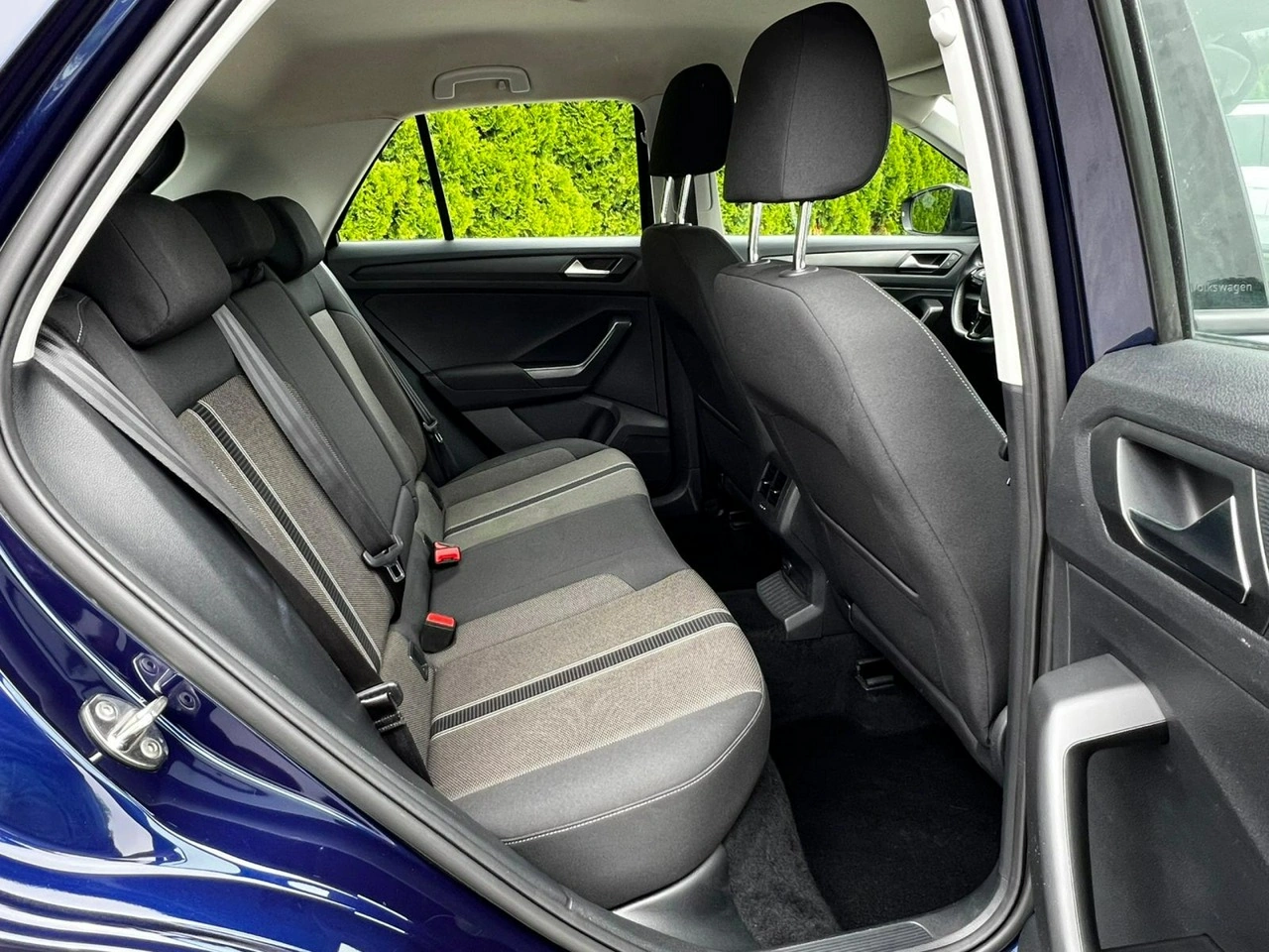 Volkswagen T-Roc - Zdjęcie 13