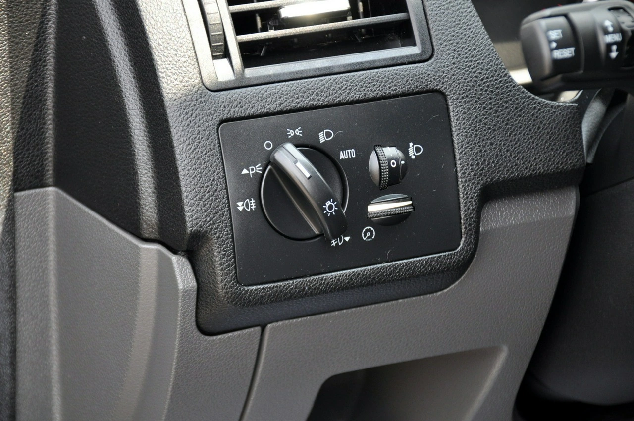 Ford Kuga - Zdjęcie 34