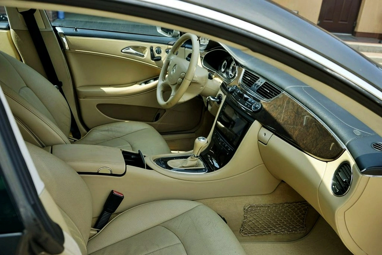 Mercedes CLS 350 - Zdjęcie 15