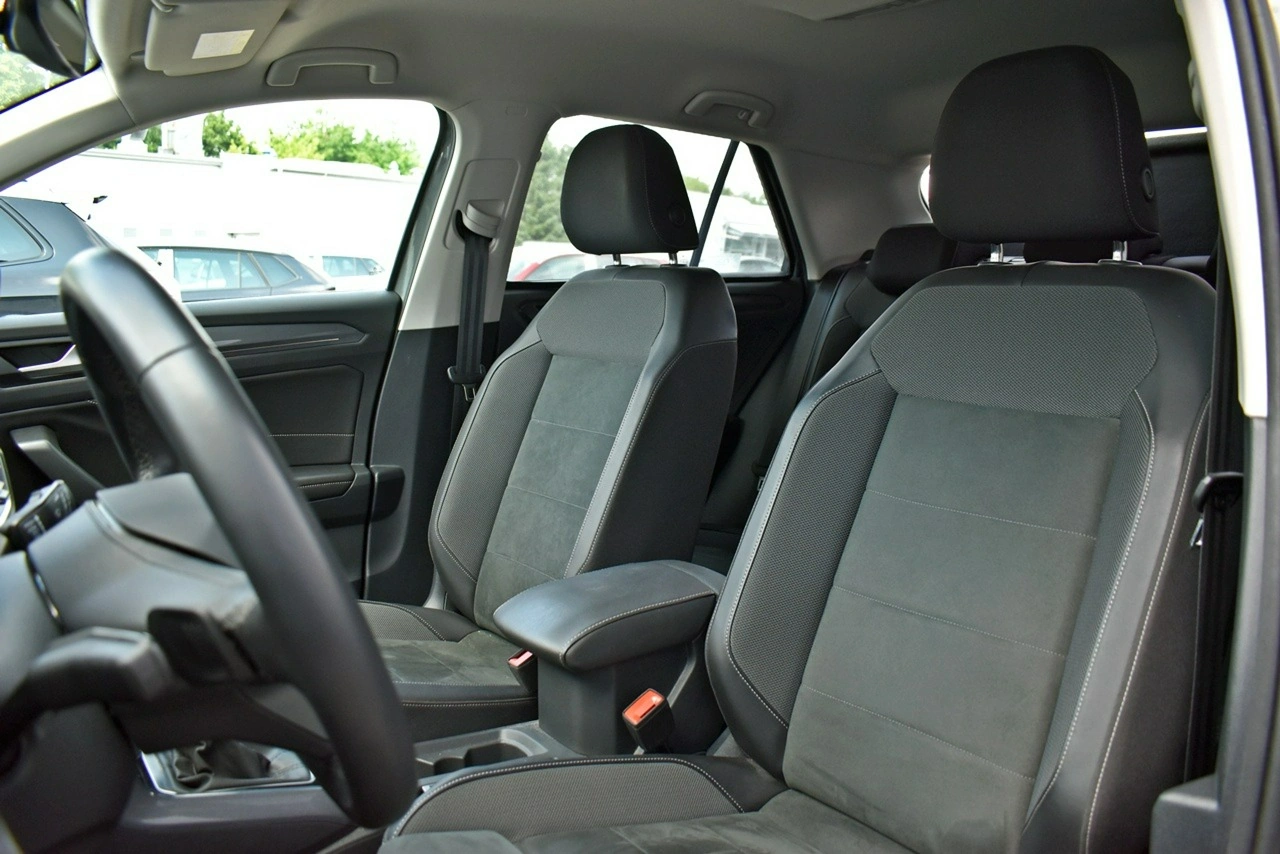 Volkswagen T-Roc - Zdjęcie 10