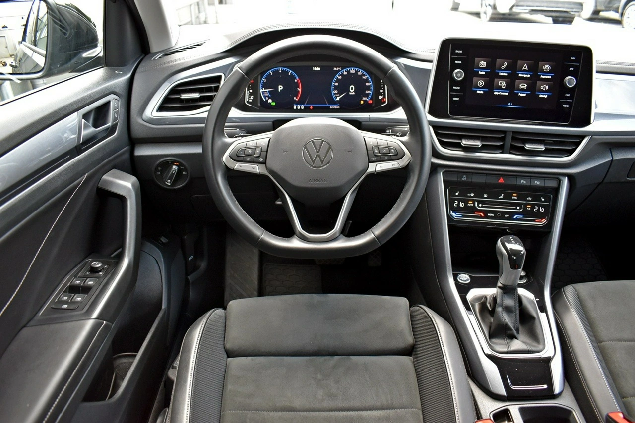 Volkswagen T-Roc - Zdjęcie 13