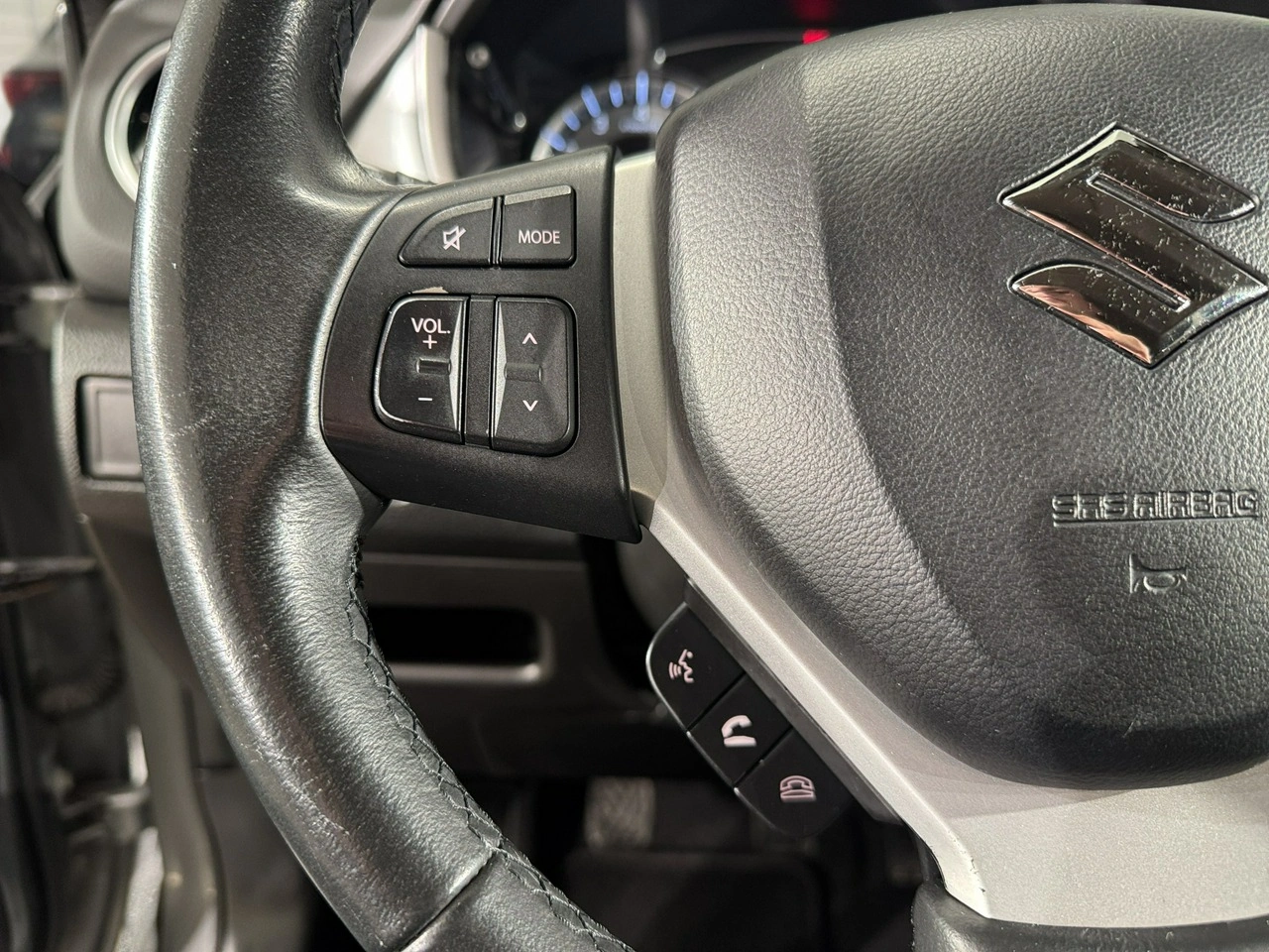 Suzuki Vitara - Zdjęcie 17
