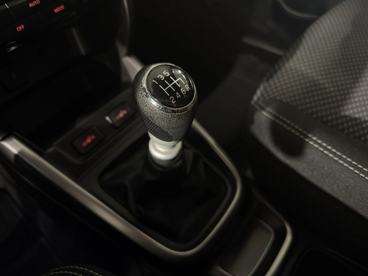 Suzuki Vitara - Zdjęcie 24