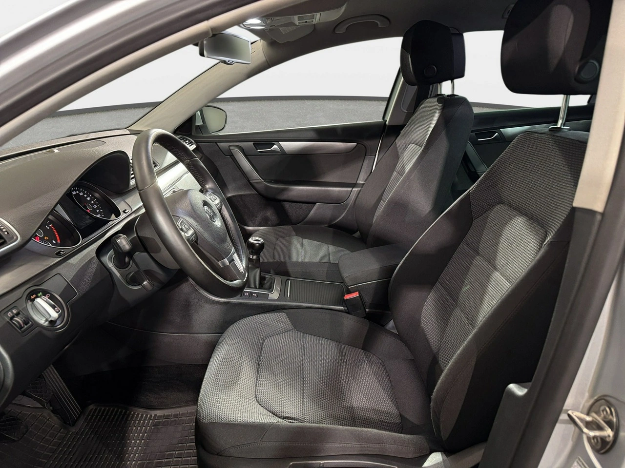 Volkswagen Passat Variant - Zdjęcie 9