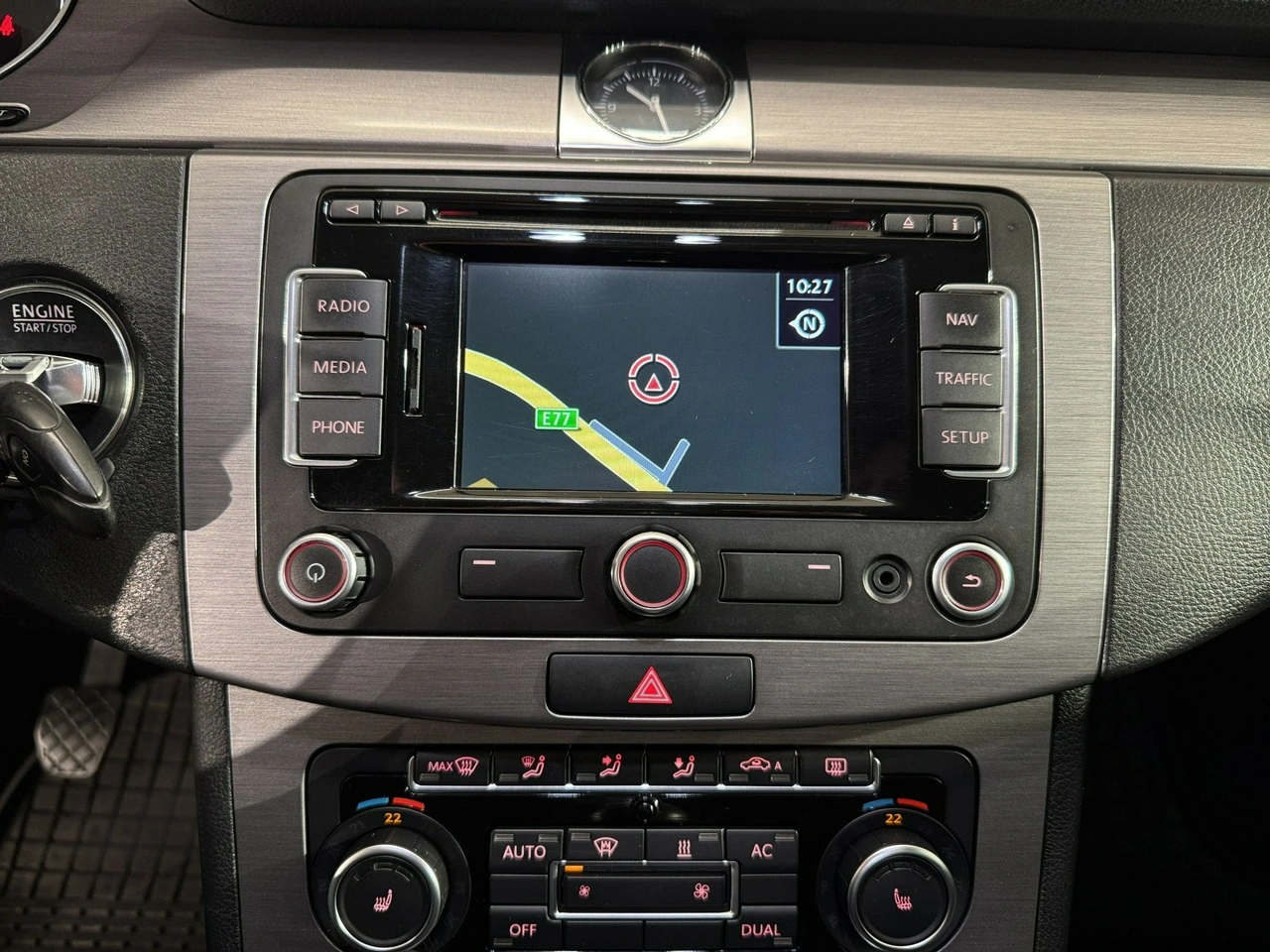Volkswagen Passat Variant - Zdjęcie 18