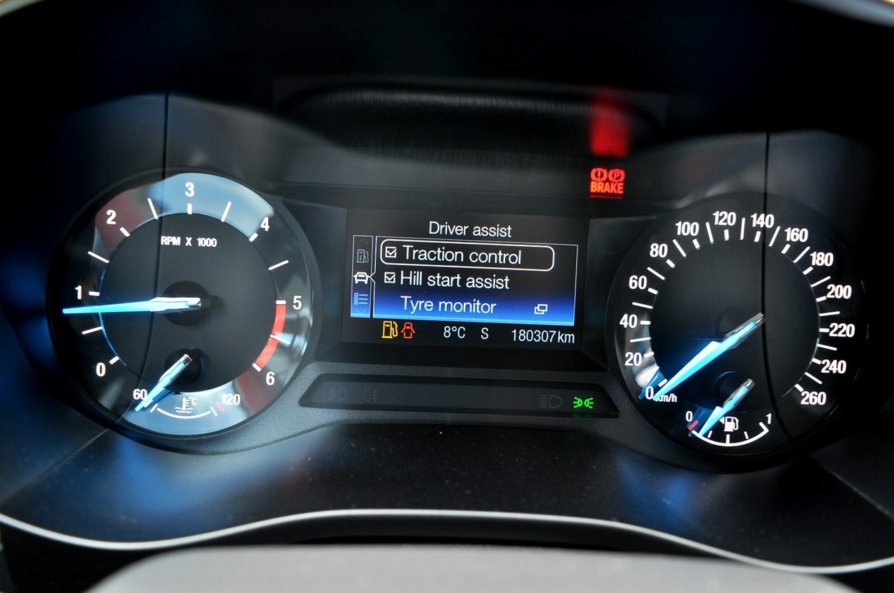 Ford Mondeo - Zdjęcie 21