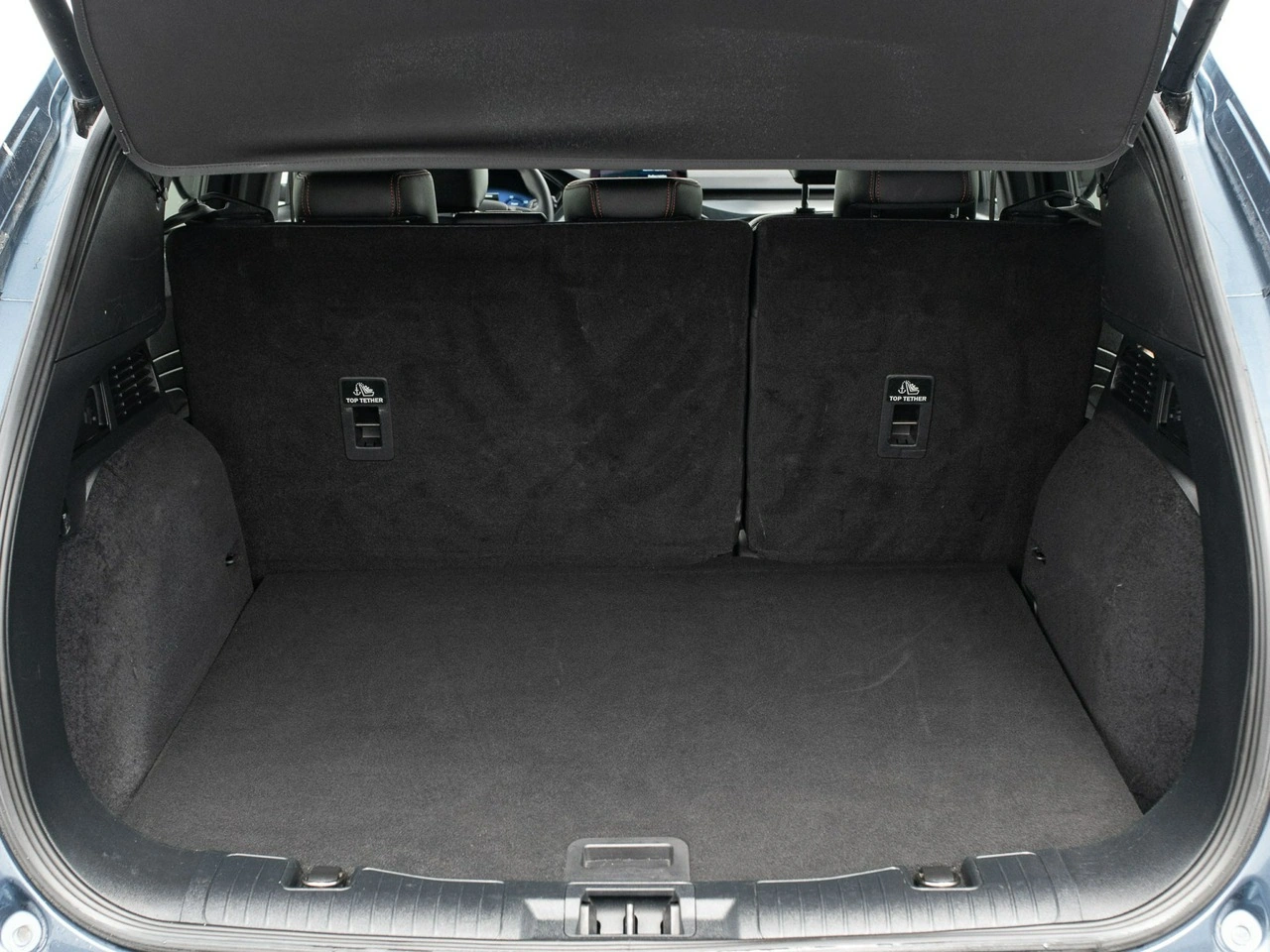 Ford Kuga - Zdjęcie 27