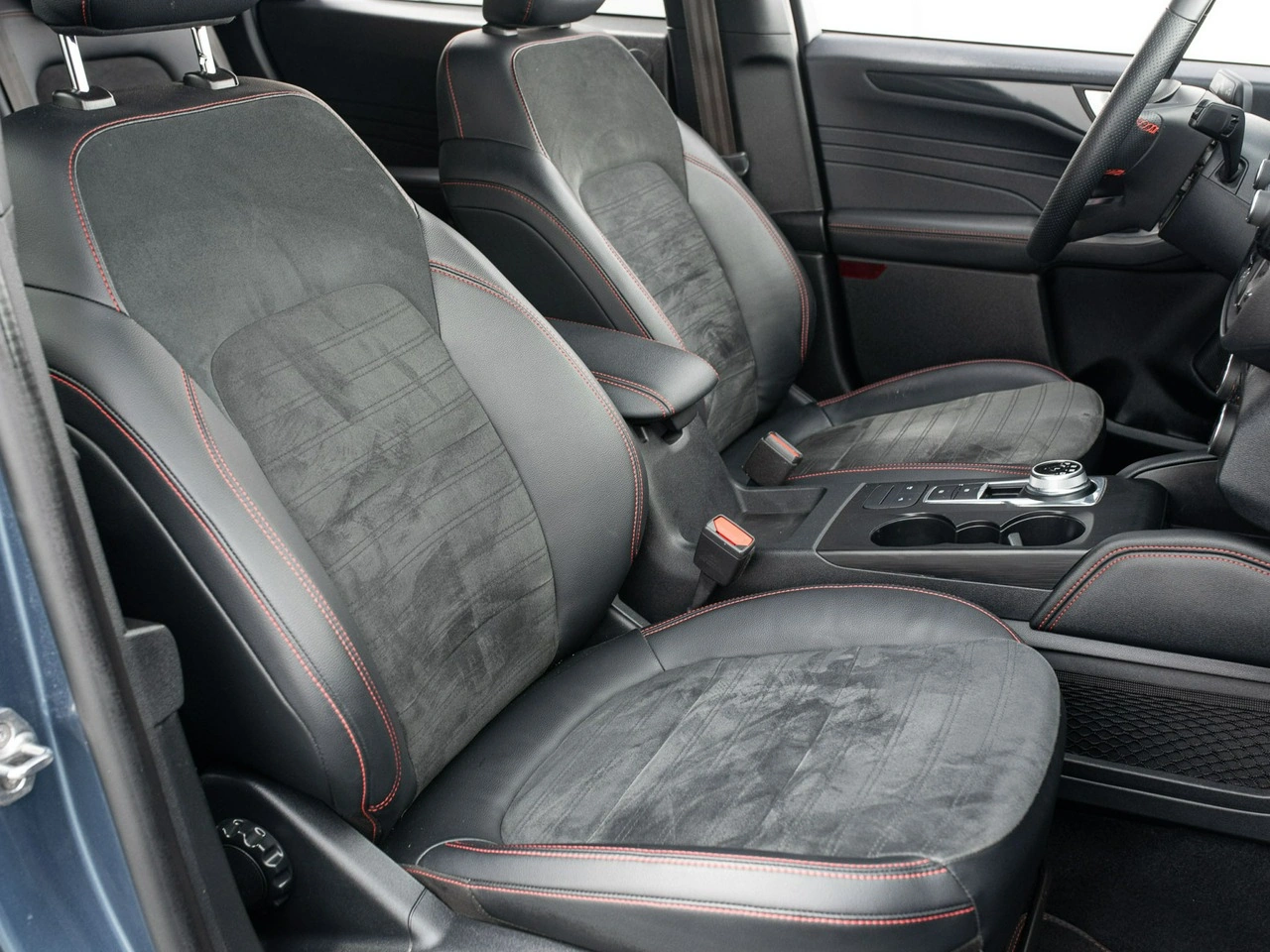 Ford Kuga - Zdjęcie 29