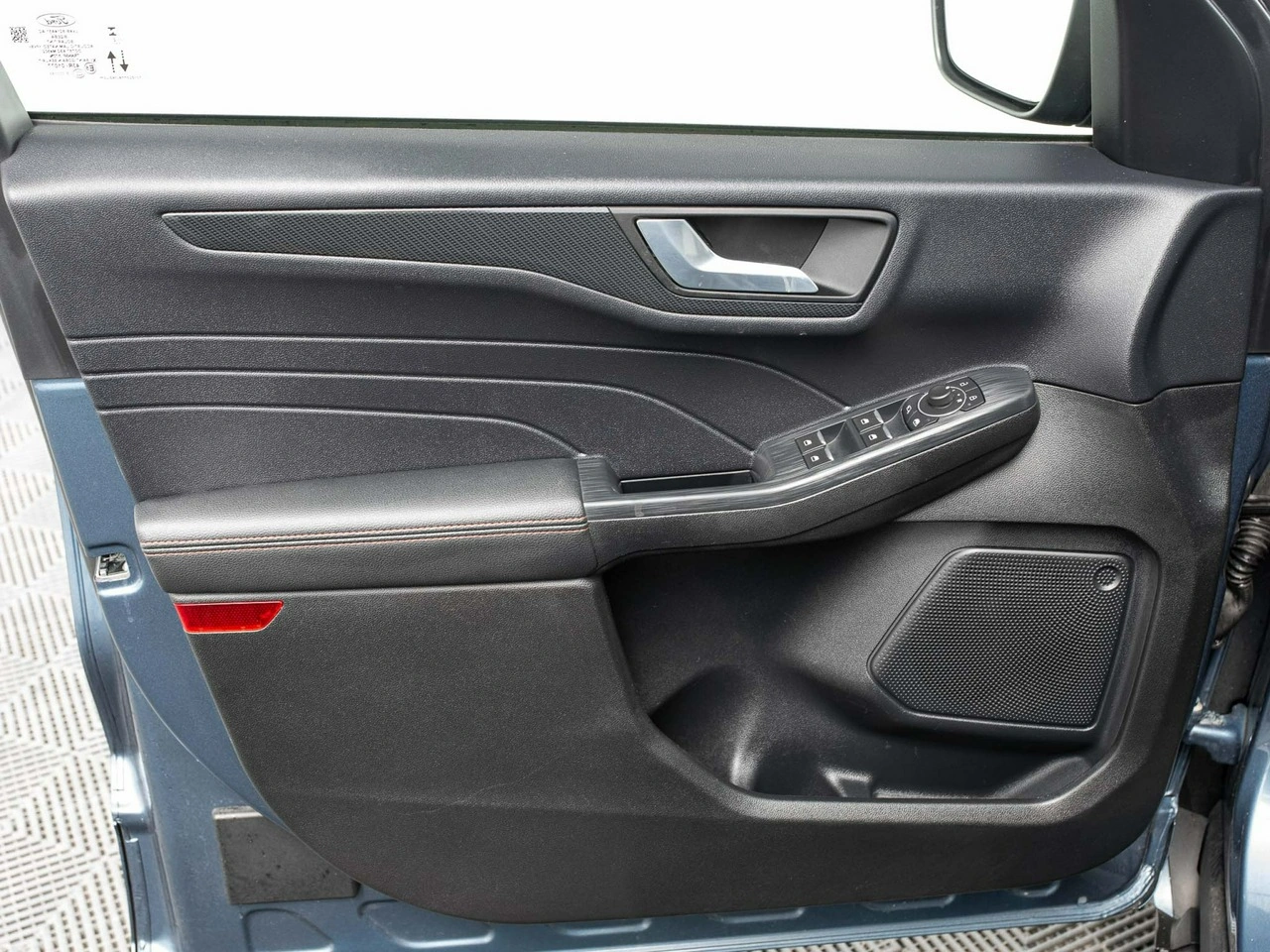 Ford Kuga - Zdjęcie 8