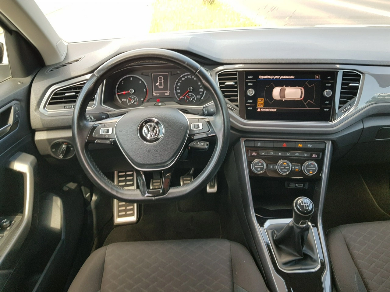 Volkswagen T-Roc - Zdjęcie 12
